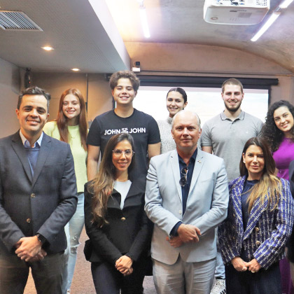 Les étudiants brésiliens du BBA participent à un projet de rebranding pour des entreprises néerlandaises Les étudiants brésiliens du BBA participent à un projet de rebranding pour des entreprises néerlandaises