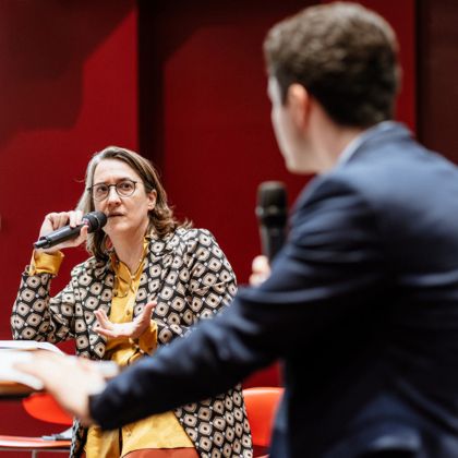 Les étudiants en finance ont convié la présidente de la Bourse de Paris à leur forum annuel Les étudiants en finance ont convié la présidente de la Bourse de Paris à leur forum annuel