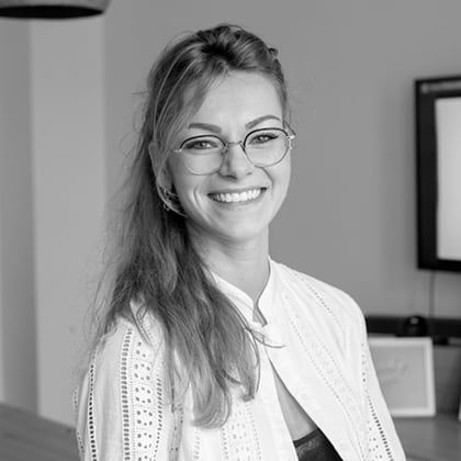 Interview Manaëlle Perchet (PGE, 2017) - Leader RSE de Wemanity Group : "La passion, un chemin de vie" Interview Manaëlle Perchet (PGE, 2017) - Leader RSE de Wemanity Group : "La passion, un chemin de vie"