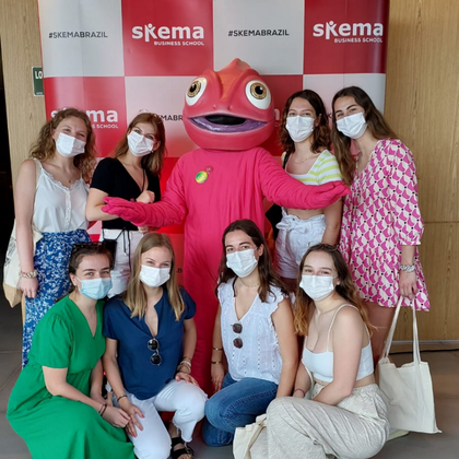 Alunos internacionais chegam no campus da SKEMA Brasil Alunos internacionais chegam no campus da SKEMA Brasil