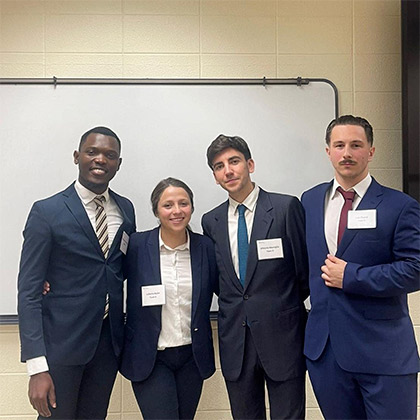 États-Unis : les étudiants du MSc FMI finalistes du concours du CFA Institute États-Unis : les étudiants du MSc FMI finalistes du concours du CFA Institute