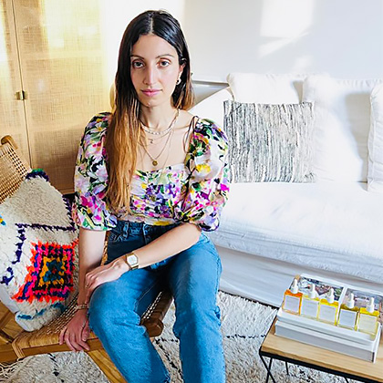 Ex-aluna da SKEMA transforma a indústria da beleza com a startup ecologicamente consciente 'Wild Apothecary' Ex-aluna da SKEMA transforma a indústria da beleza com a startup ecologicamente consciente 'Wild Apothecary'