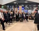 O aluno da SKEMA, Mathieu Merian, apresenta sua startup no Paris Air Show e VivaTech